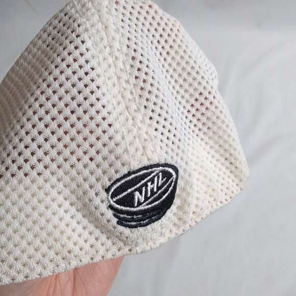 Official NHL Edmonton Oilers Men's Blue/White Mesh Cap, Small/Medium - Picture 4 of 5